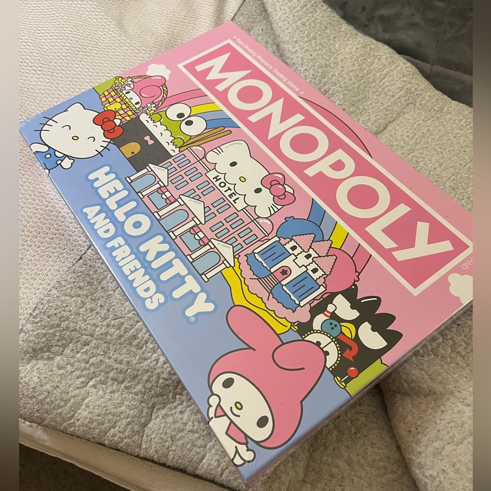 NWT HELLO KITTY MONOPOLY